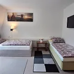 Konukevi Beim Kastell *