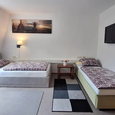 Pensión Beim Kastell *